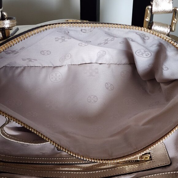 Tory Burch Robinson Metallic Gold Small East West Tote - Picture 13 of 14